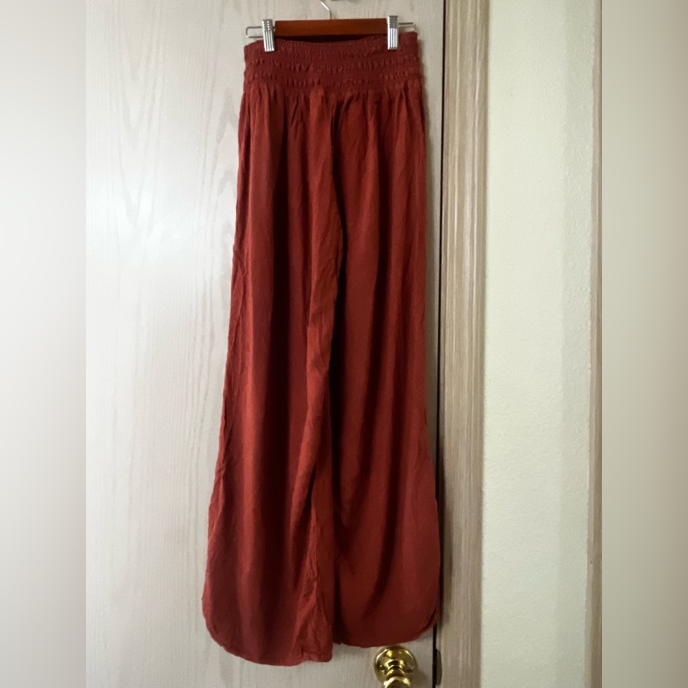 Forever 21 Rustic pink flowy pants